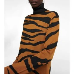 Dries Van Noten Zebra-print Wool Sweater Dress -Dries Van Noten Shop unnamed file 262